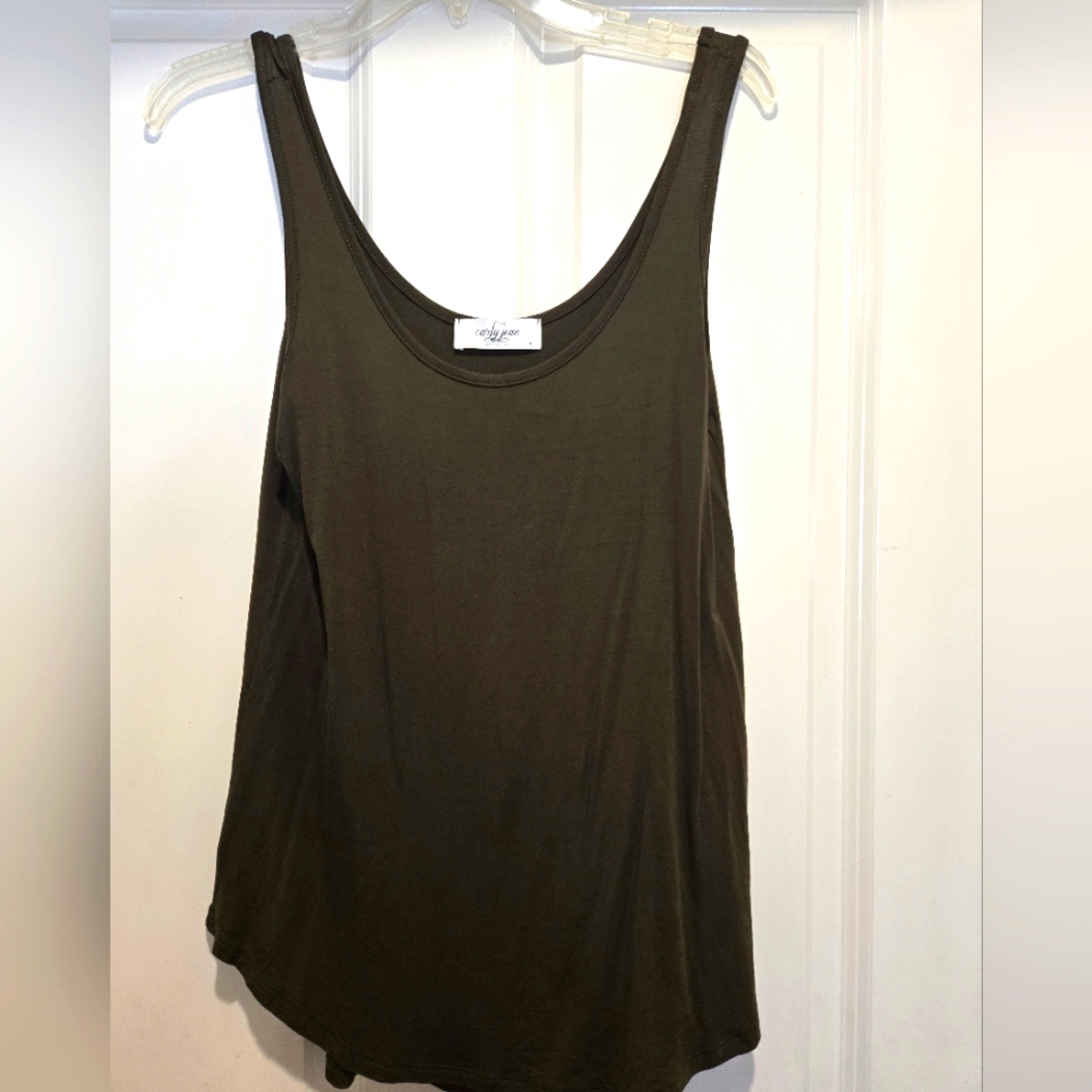 Carly Jean Los Angeles Favorite Tank, Size S